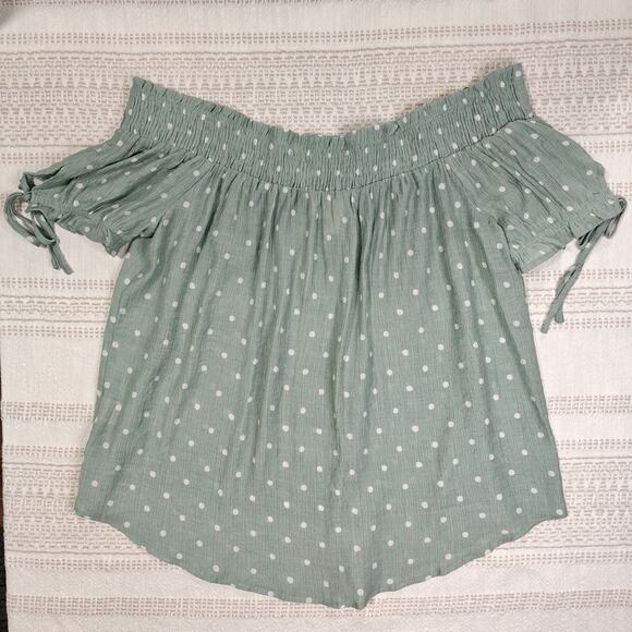 Sweet Wanderer Green Polka Dot Off Shoulder Button Front Top Size L NEW - Picture 2 of 6